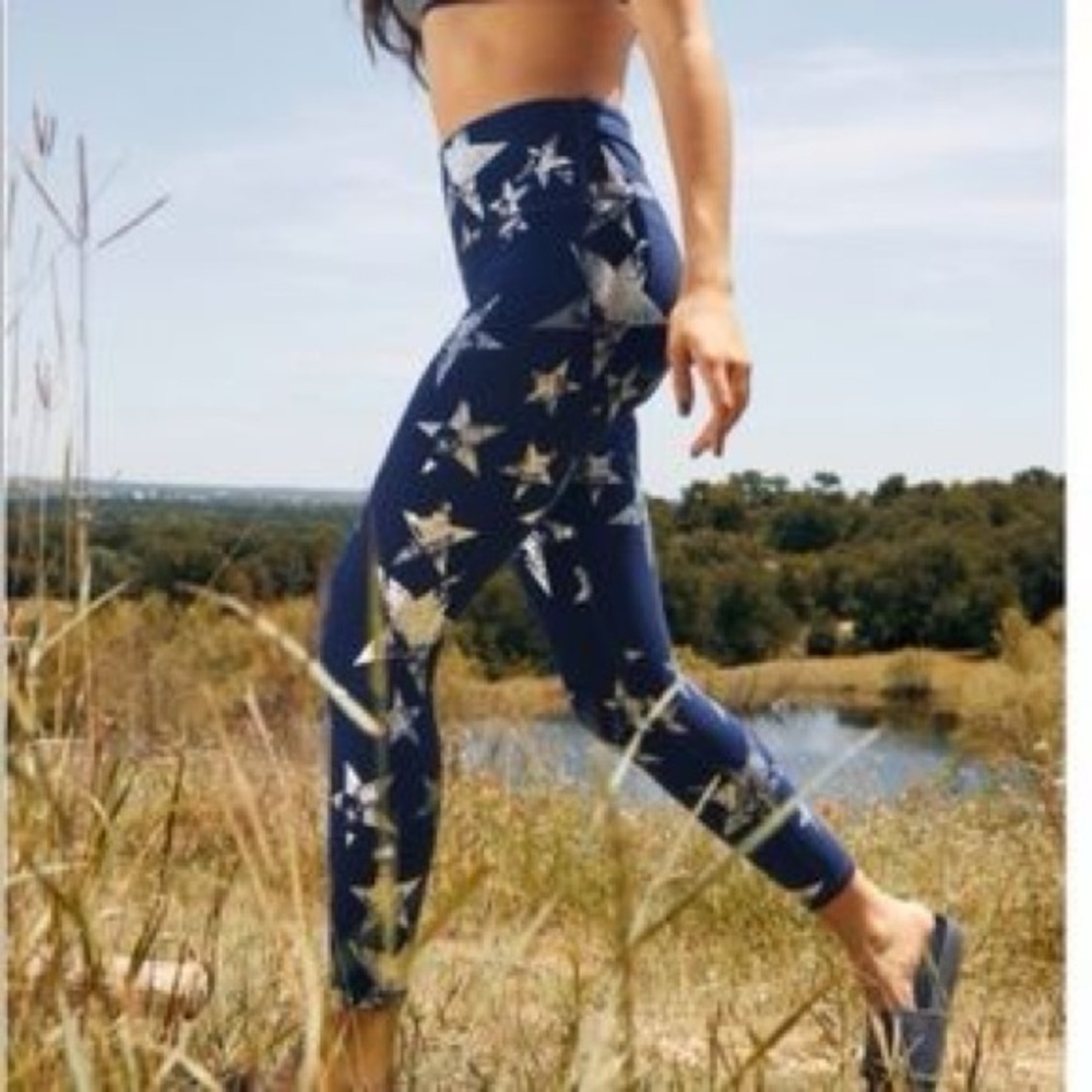 Aerie high rise blue metallic star capri leggings. Back inside pocket. Size L